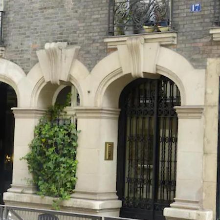 Notre Dame And River Seine Apartment Paris Exterior photo